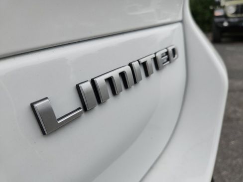New 2026 Jeep Grand Cherokee L Limited AWD/4WD image 11