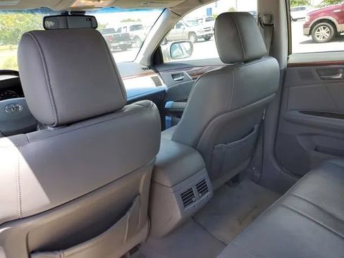 Used 2009 Toyota Avalon Limited FWD image 16