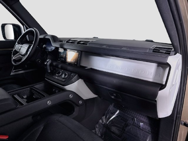 Used 2024 Land Rover Defender 110 S AWD/4WD image 29