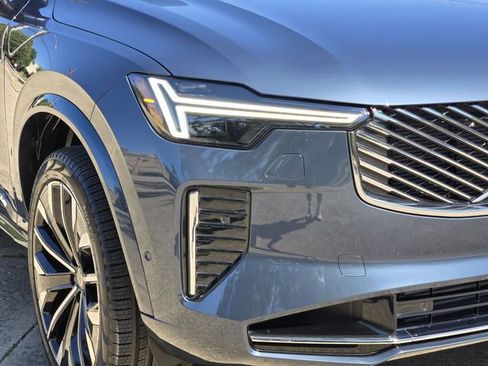 New 2025 Volvo XC90 T8 Plus w/ Protection Package Premier image 10