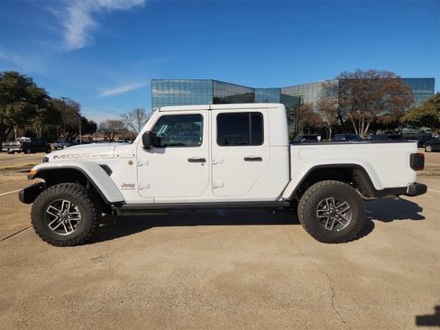 New 2026 Jeep Gladiator Mojave image 3