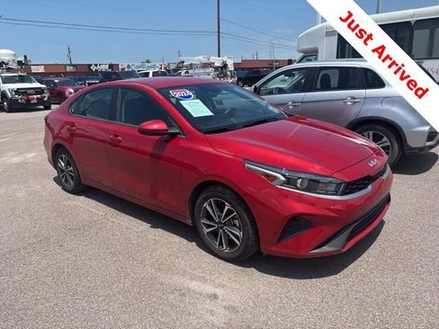 Used 2024 Kia Forte LXS FWD image 9