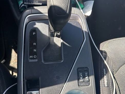 Used 2024 Subaru Crosstrek 2.0i Premium AWD/4WD image 9