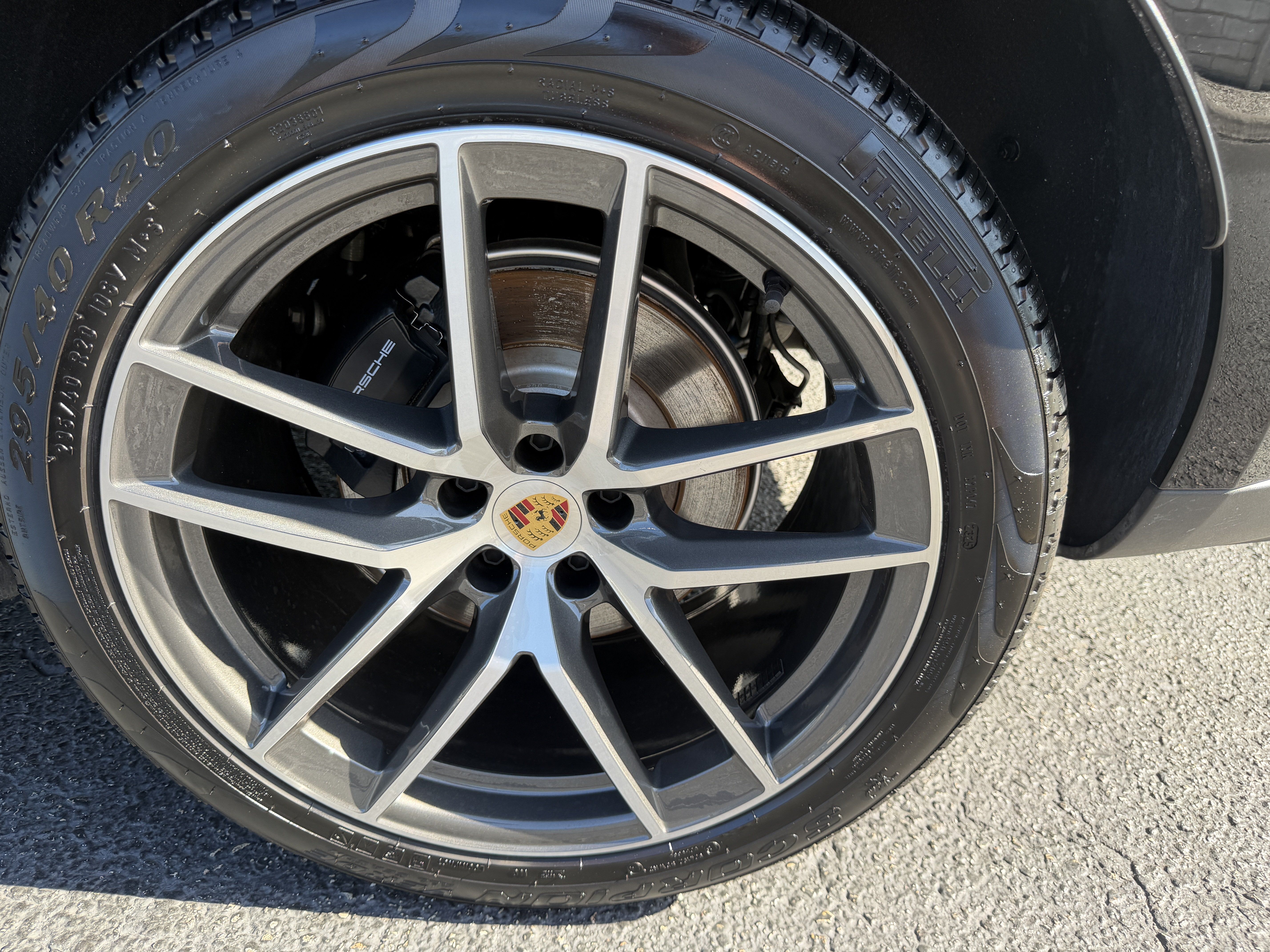 Certified 2026 Porsche Macan AWD/4WD image 13