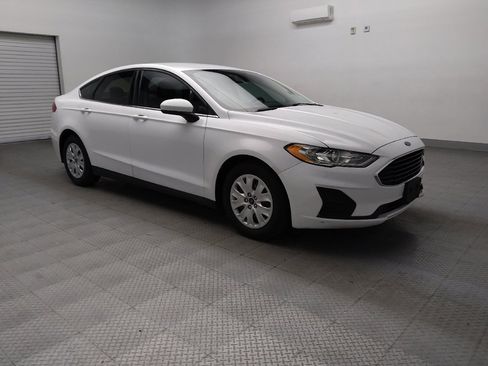 Used 2020 Ford Fusion S image 13