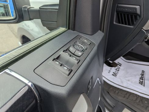 Used 2022 Ford F350 Platinum AWD/4WD image 11