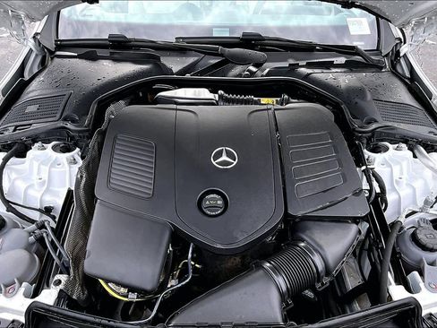 Used 2025 Mercedes-Benz C 300 4MATIC Sedan image 61