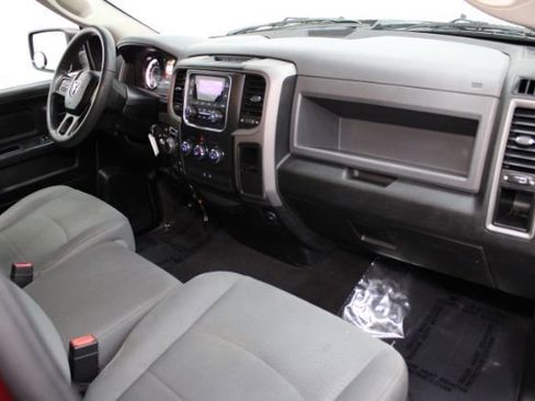 Used 2018 RAM 1500 Express image 26