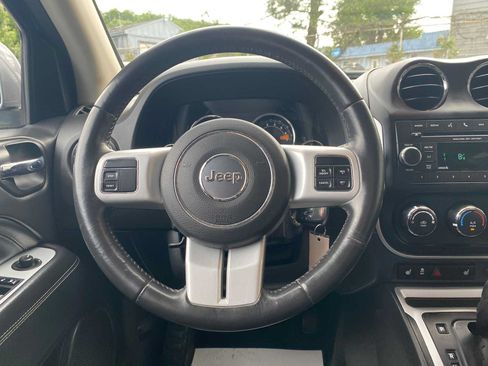 Used 2016 Jeep Compass Latitude AWD/4WD image 15