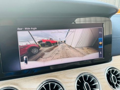 Used 2018 Mercedes-Benz E 400 4MATIC Cabriolet w/ Premium 2 Package (Q02) image 35