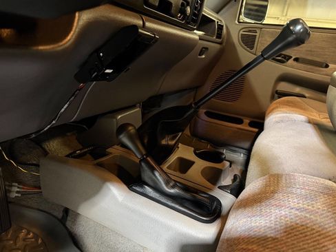 Used 1997 Dodge Ram 3500 Truck 4x4 Club Cab image 4