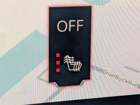 Used 2025 GMC Acadia Elevation image 24