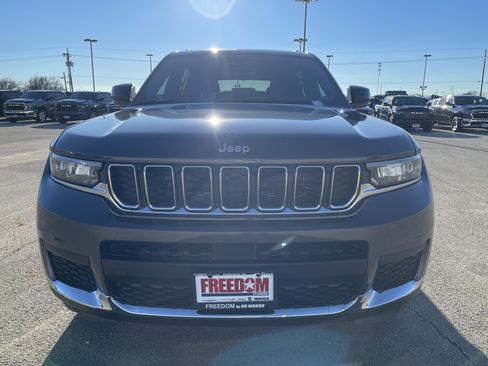 New 2026 Jeep Grand Cherokee L 4WD image 9