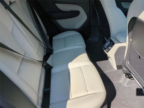 New 2026 Volvo XC40 B5 Plus w/ Climate Package image 18