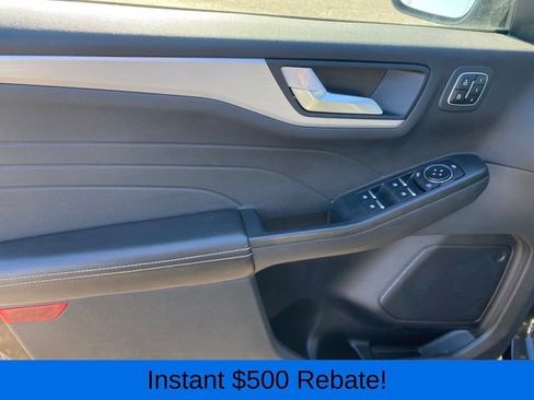 Used 2023 Ford Escape Platinum image 16