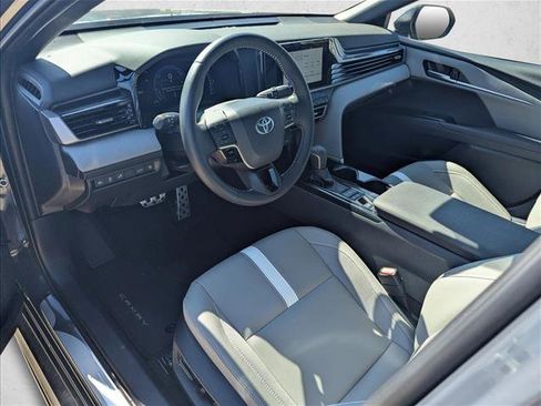 Certified 2025 Toyota Camry SE image 9