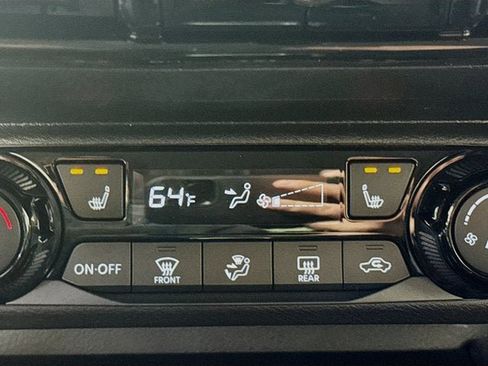 New 2026 Nissan Kicks SV image 18