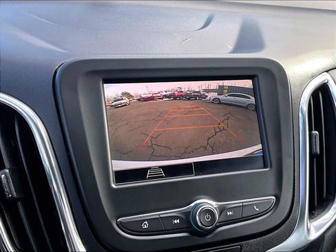 Used 2023 Chevrolet Equinox LT image 17