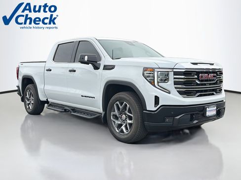 Used 2024 GMC Sierra 1500 SLT w/ SLT Premium Plus Package AWD/4WD image 1