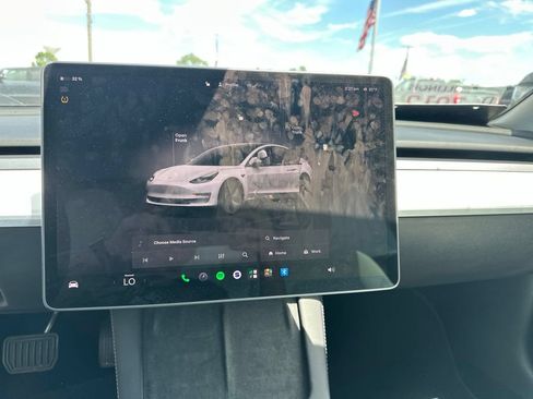 Used 2022 Tesla Model 3 Long Range AWD/4WD image 4