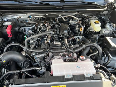 New 2026 Toyota Tacoma SR5 AWD/4WD image 9