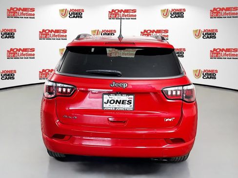 Used 2022 Jeep Compass Limited AWD/4WD image 15