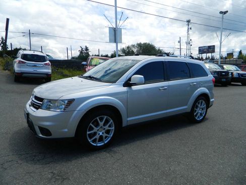 Used 2013 Dodge Journey R/T image 4