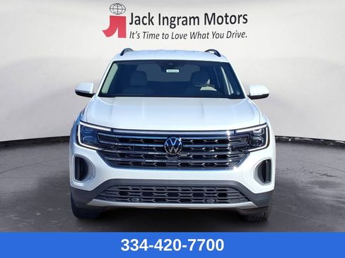 New 2026 Volkswagen Atlas SE image 8