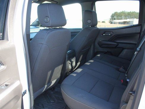 New 2025 GMC Canyon Elevation w/ Convenience Package image 3