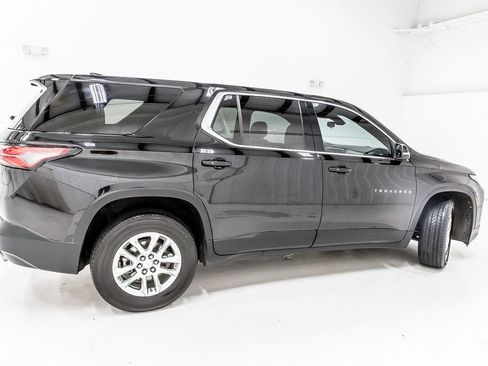 Used 2023 Chevrolet Traverse LS w/ Safety Package FWD image 8