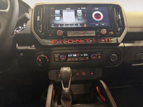 Used 2026 Nissan Frontier PRO-4X w/ Pro Premium Package AWD/4WD image 12