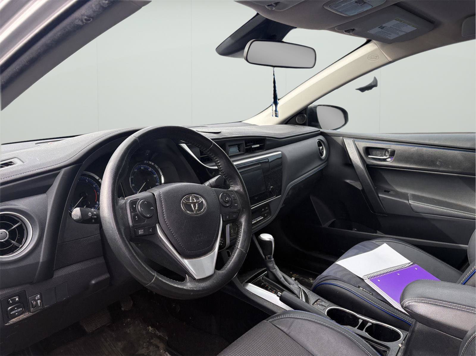 Used 2019 Toyota Corolla SE FWD image 7