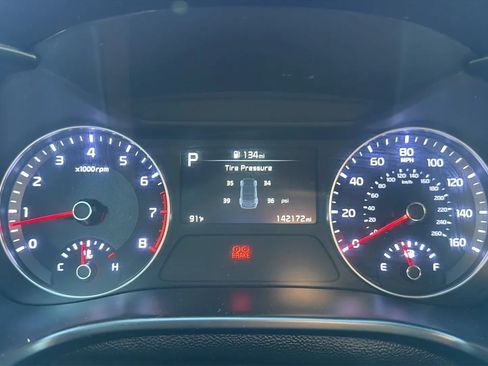 Used 2022 Kia Forte GT FWD image 11