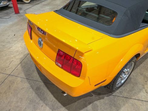 Used 2007 Ford Mustang Shelby GT500 RWD image 34
