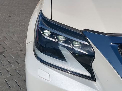 Used 2022 Lexus GX 460 Luxury image 11