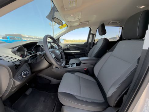 Used 2019 Ford Escape SE FWD image 11