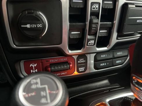 Used 2025 Jeep Gladiator Rubicon image 24