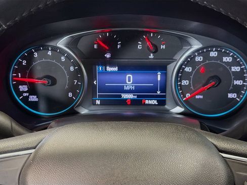 Used 2019 Chevrolet Equinox LT FWD image 14