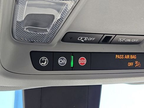 Used 2023 Chevrolet Equinox LT image 26