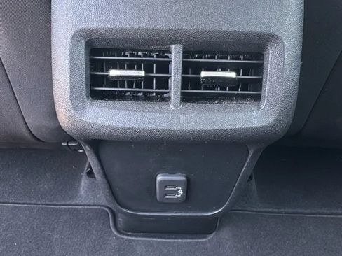 Used 2022 Chevrolet Equinox LS AWD/4WD image 16