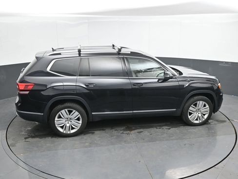 Used 2018 Volkswagen Atlas SEL Premium AWD/4WD image 32