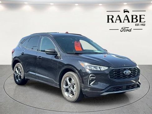 Used 2023 Ford Escape ST-Line w/ Tech Pack #1 AWD/4WD image 3