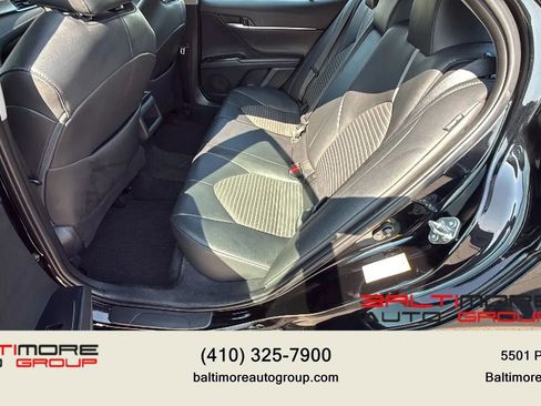 Used 2018 Toyota Camry SE FWD image 23