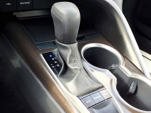 Used 2023 Toyota Camry LE image 19