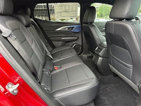 New 2026 Chevrolet Equinox EV LT image 12