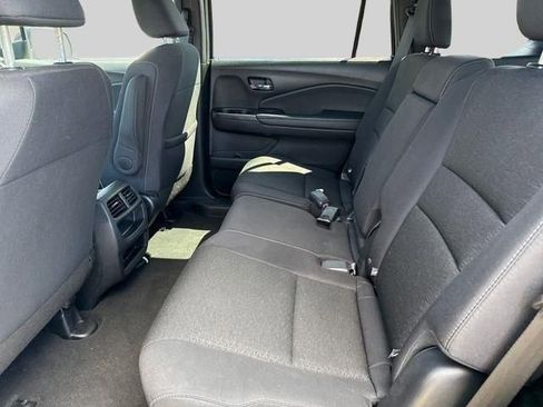 Used 2021 Honda Passport Sport image 12