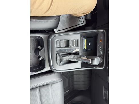 Used 2025 Honda CR-V EX-L image 19