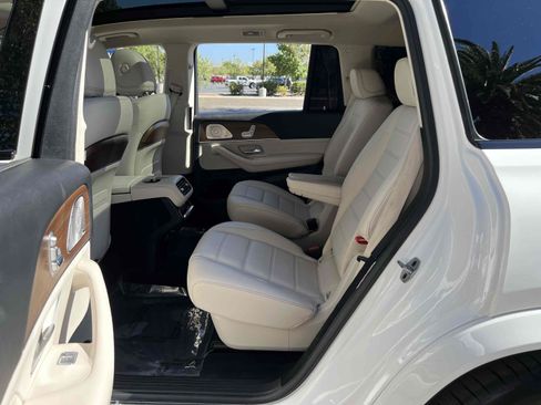 Used 2021 Mercedes-Benz GLS 580 4MATIC image 50