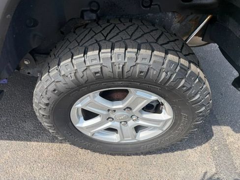 Used 2019 Jeep Wrangler Unlimited Sport S AWD/4WD image 11