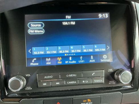 Used 2022 Nissan Frontier SV w/ Technology Package image 27